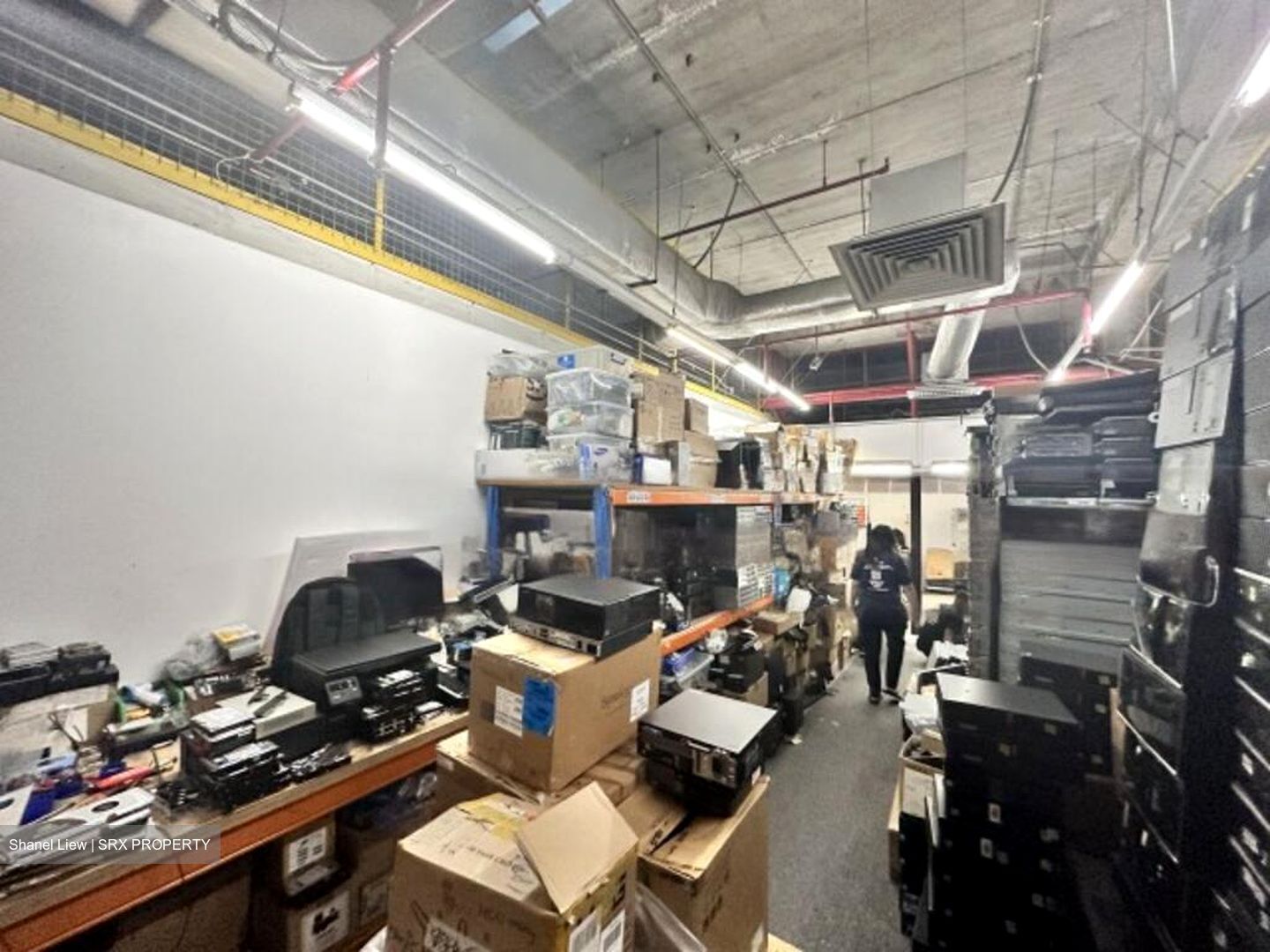 Sim Lim Square (D7), Shop House #453039751